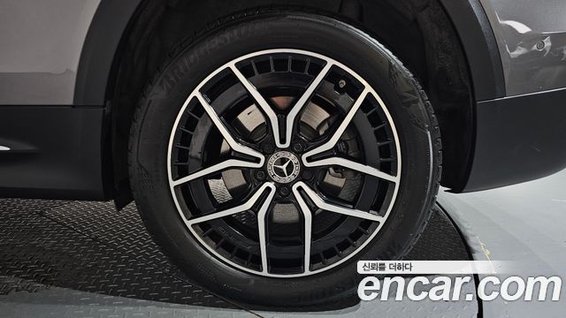 Mercedes-Benz EQB EQB300 4MATIC AMG Line