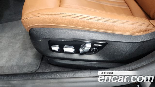 BMW 5-Series 520i Luxury