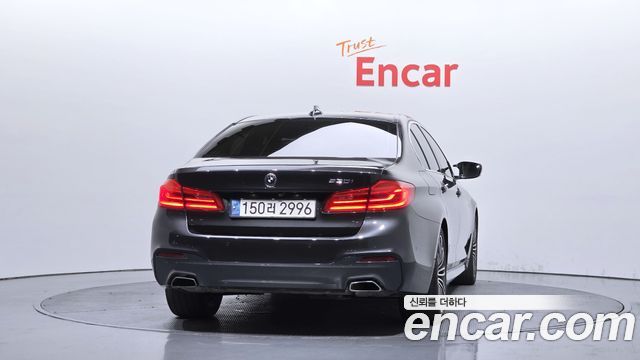 BMW 5-Series 530i M Sport Package Plus