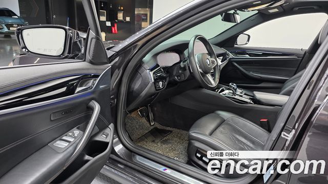 BMW 5-Series 530i M Sport Package Plus