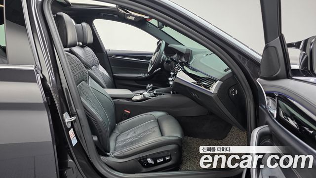 BMW 5-Series 530i M Sport Package Plus