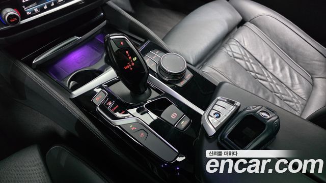 BMW 5-Series 530i M Sport Package Plus