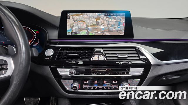 BMW 5-Series 530i M Sport Package Plus