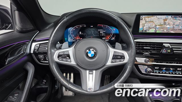 BMW 5-Series 530i M Sport Package Plus