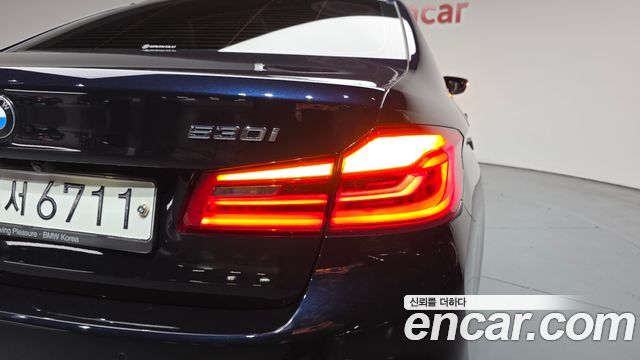 BMW 5-Series 530i M Sport Package Plus