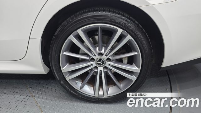 Mercedes-Benz CLS-Class CLS400d 4MATIC