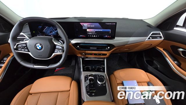 BMW 3-Series 320i