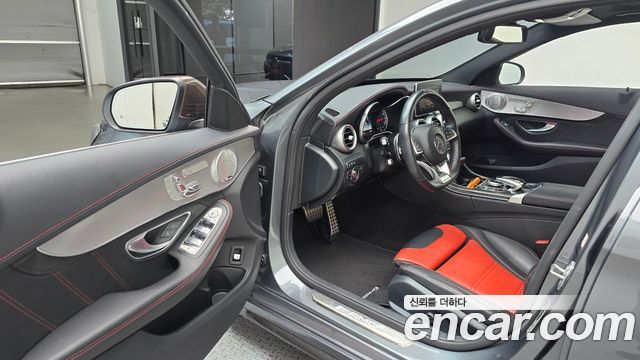 Mercedes-Benz C-Class C63 AMG