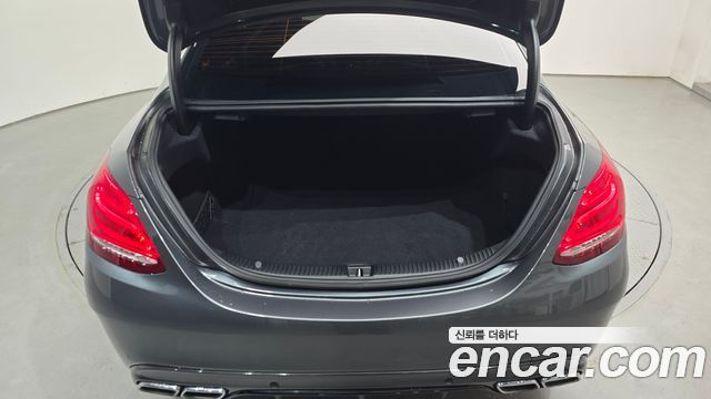 Mercedes-Benz C-Class C63 AMG