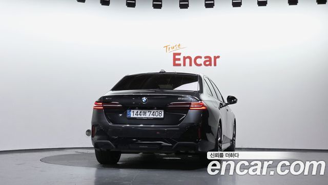 BMW 5-Series 530i xDrive M Sport