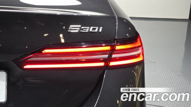 BMW 5-Series 530i xDrive M Sport