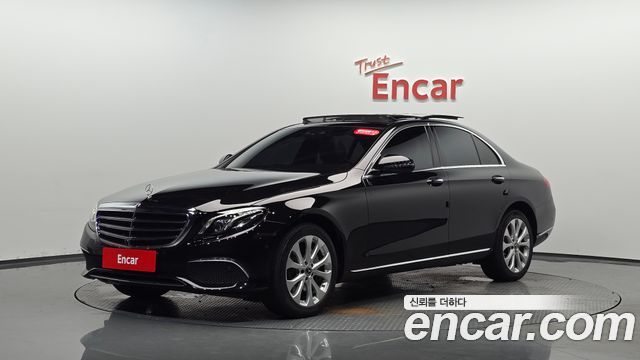 Mercedes-Benz E-Class E300 4MATIC Exclusive