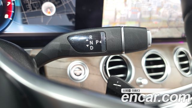 Mercedes-Benz E-Class E300 4MATIC Exclusive
