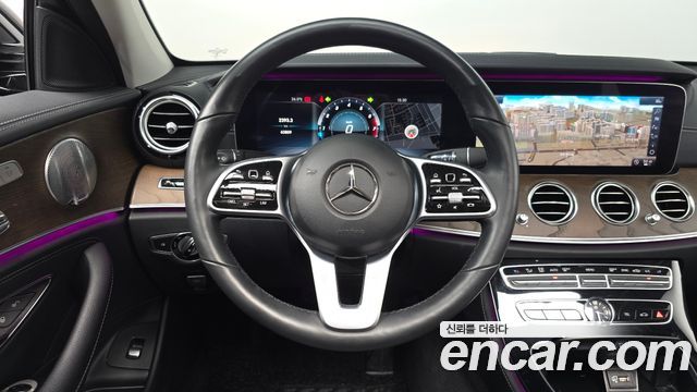 Mercedes-Benz E-Class E300 4MATIC Exclusive