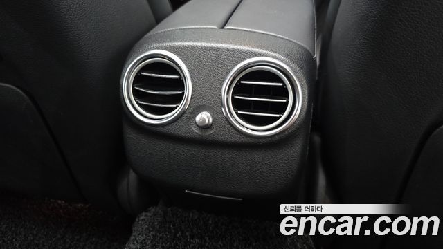 Mercedes-Benz E-Class E300 4MATIC Exclusive