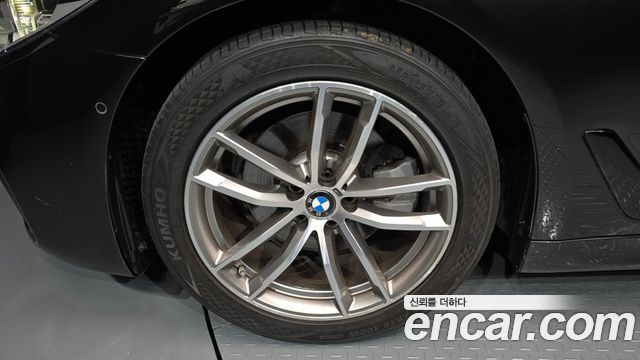 BMW 5-Series 520d M Sport Package Plus