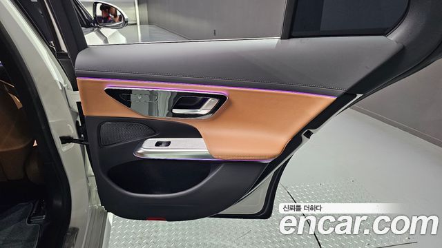 Mercedes-Benz E-Class E200 Avantgarde