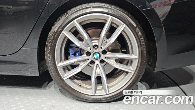 BMW 3-Series M340i Performance