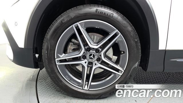 Mercedes-Benz GLB-Class GLB250 4MATIC