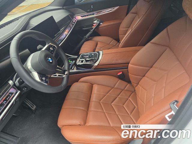 BMW 7-Series 740i xDrive M Sport