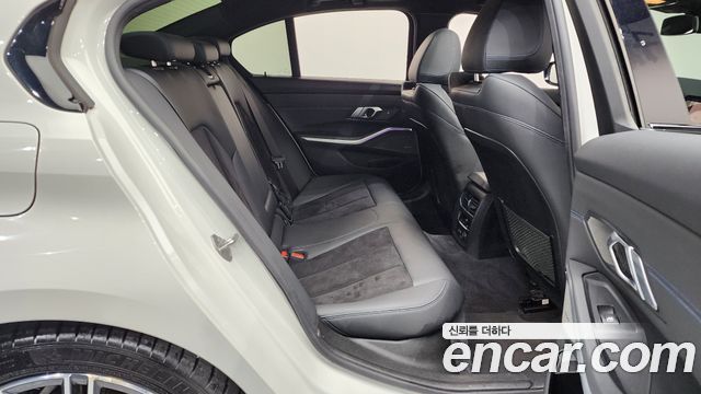 BMW 3-Series 320i M Sport