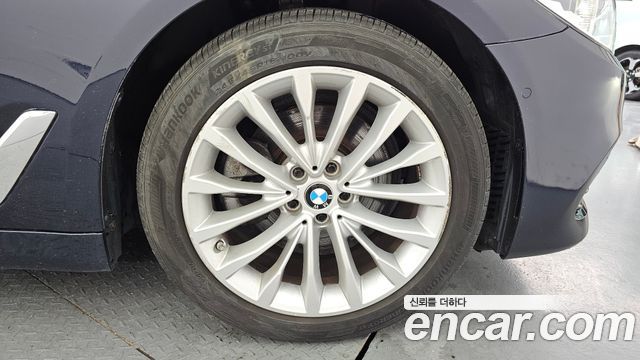 BMW 5-Series 520d Luxury Special Edition