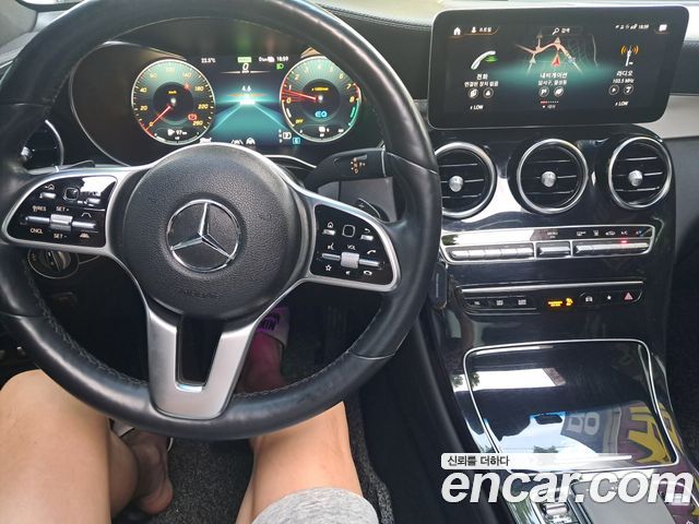 Mercedes-Benz GLC-Class GLC300e 4MATIC