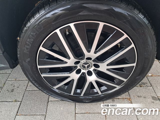 Mercedes-Benz GLC-Class GLC300e 4MATIC