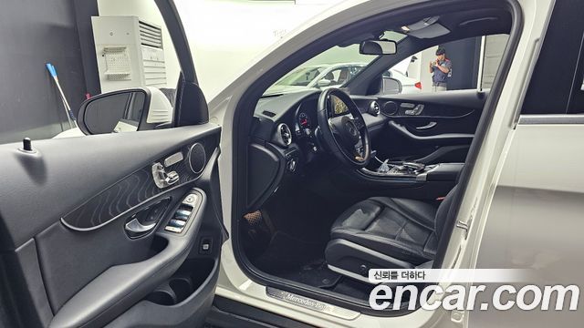 Mercedes-Benz GLC-Class GCL300 4MATIC Coupe