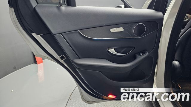 Mercedes-Benz GLC-Class GCL300 4MATIC Coupe