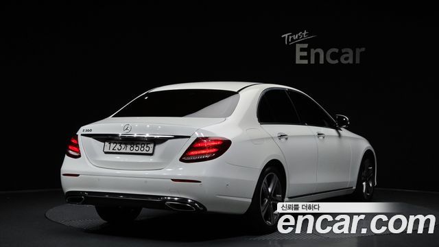 Mercedes-Benz E-Class E300 Avantgarde