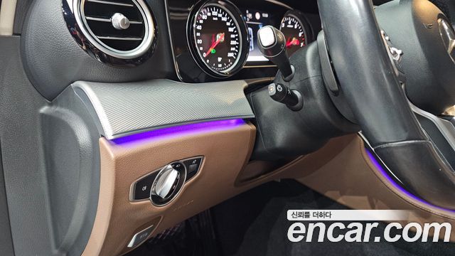 Mercedes-Benz E-Class E300 Avantgarde