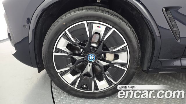 BMW iX3 M Sports
