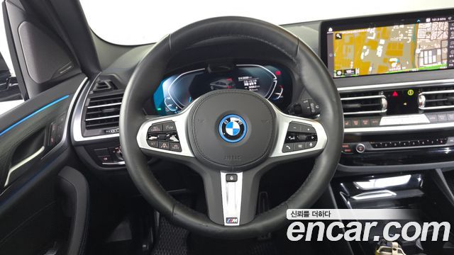 BMW iX3 M Sports