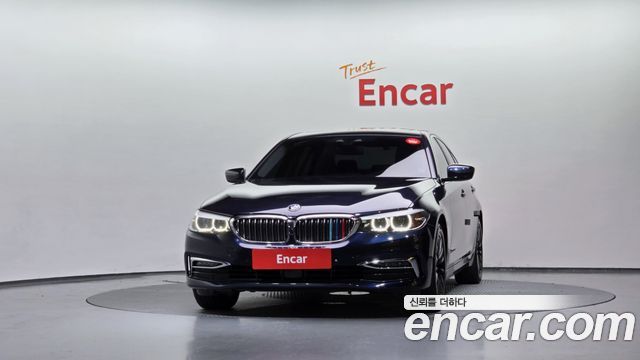 BMW 5-Series 520i Luxury