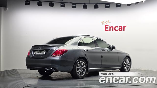 Mercedes-Benz C-Class C200 Avantgarde