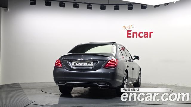 Mercedes-Benz C-Class C200 Avantgarde