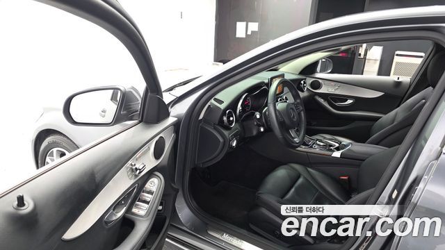 Mercedes-Benz C-Class C200 Avantgarde