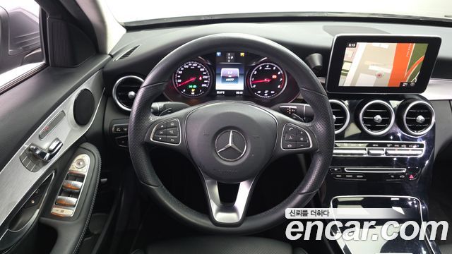 Mercedes-Benz C-Class C200 Avantgarde