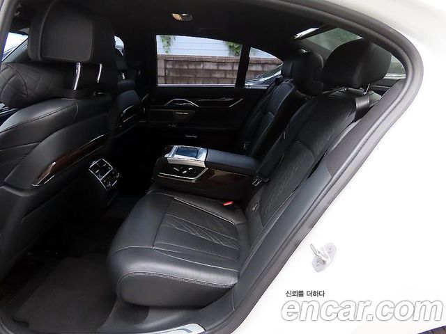 BMW 7-Series 730d xDrive