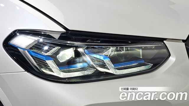 BMW iX3 M Sports
