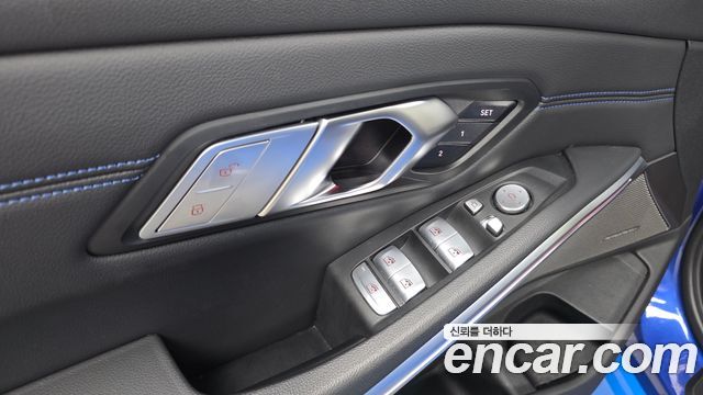 BMW 3-Series M340i Performance