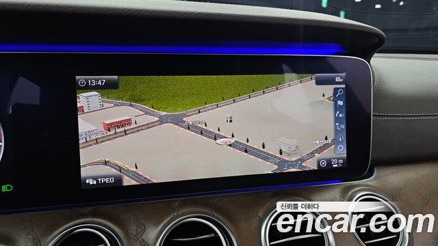 Mercedes-Benz E-Class E300 4MATIC Exclusive