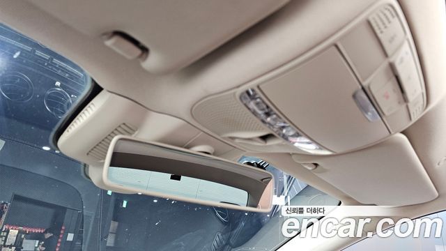 Mercedes-Benz E-Class E300 4MATIC Exclusive
