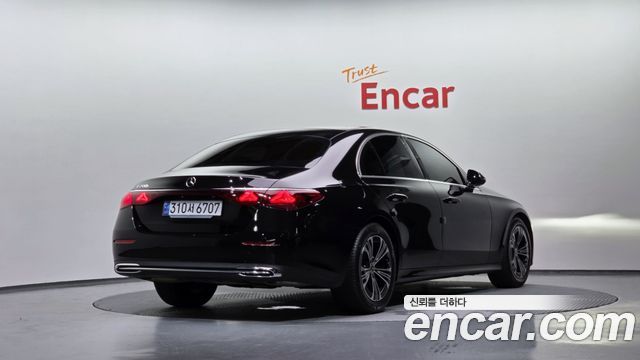 Mercedes-Benz E-Class E200 Avantgarde