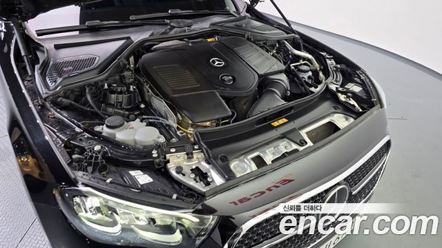 Mercedes-Benz E-Class E200 Avantgarde