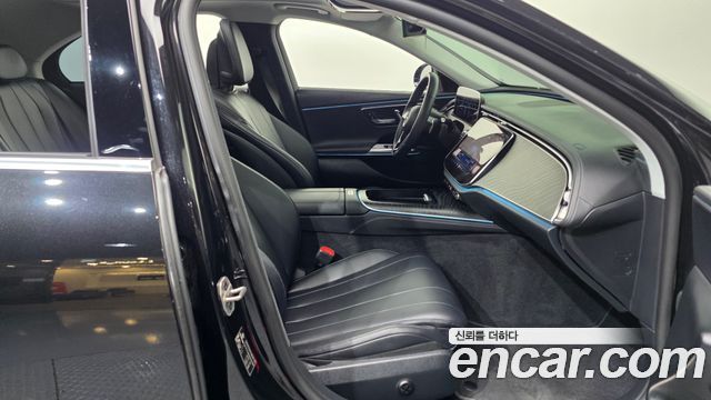 Mercedes-Benz E-Class E200 Avantgarde