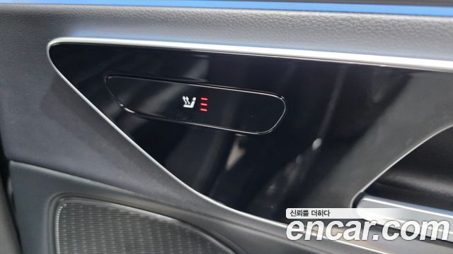 Mercedes-Benz E-Class E200 Avantgarde