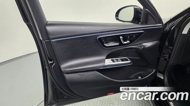 Mercedes-Benz E-Class E200 Avantgarde