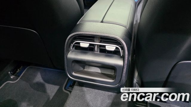 Mercedes-Benz E-Class E200 Avantgarde